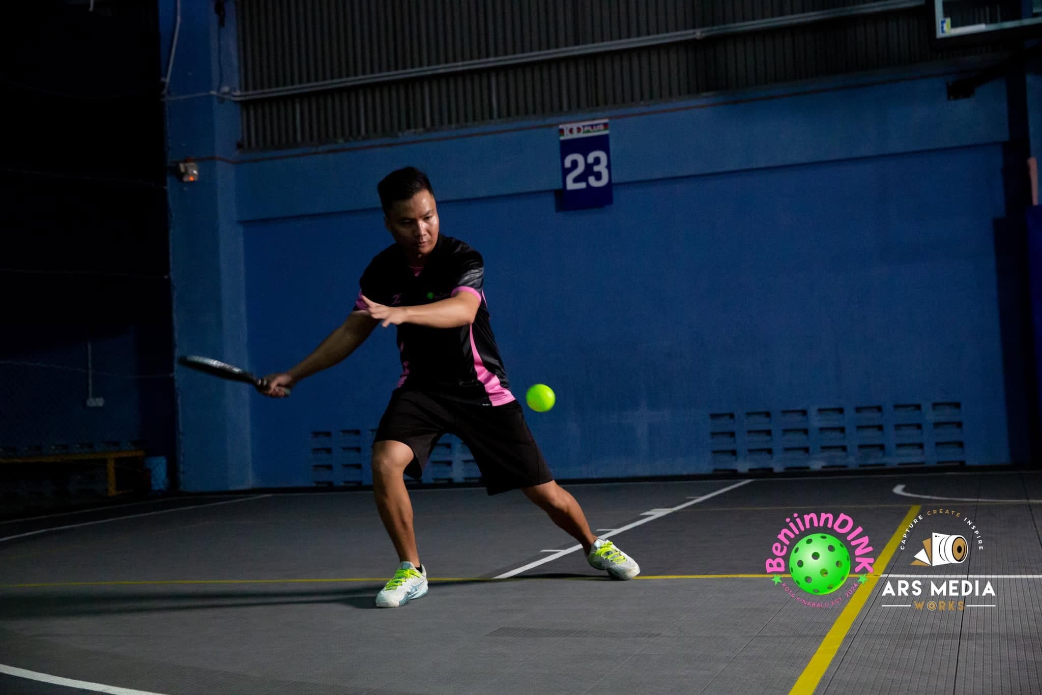 Open play — forehand drive